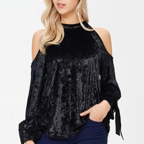 Surprise_Dlight Tops - Black Velvet Open Shoulder Top